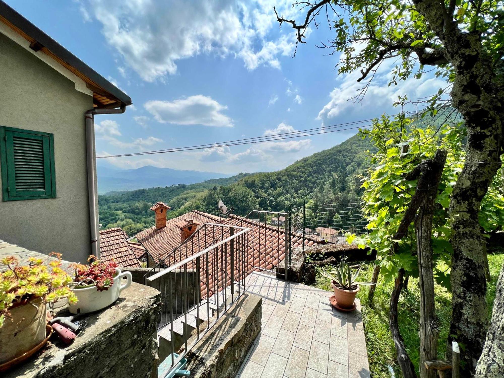 La Finestra Di Dante Apartment Mulazzo Exterior photo