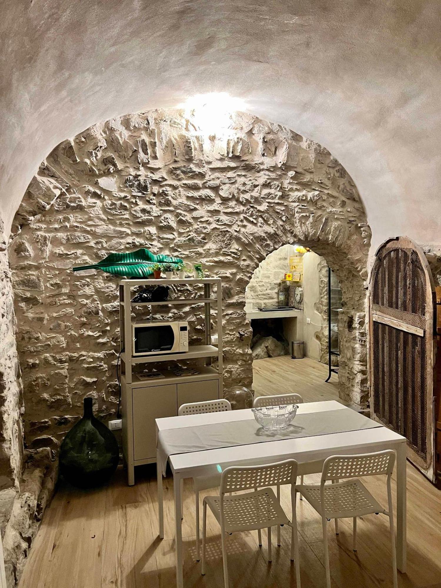 La Finestra Di Dante Apartment Mulazzo Exterior photo